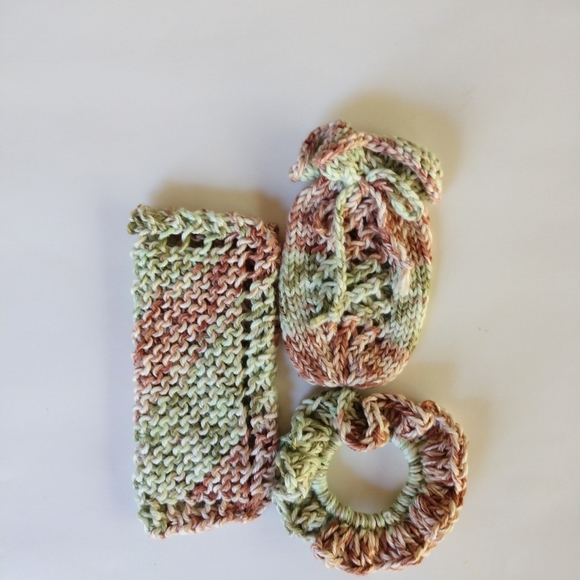 Hand Crafted Spa Gift Set Soap Saver Facecloth Scrunchy Bath Essential Essential - Picture 13 of 13
